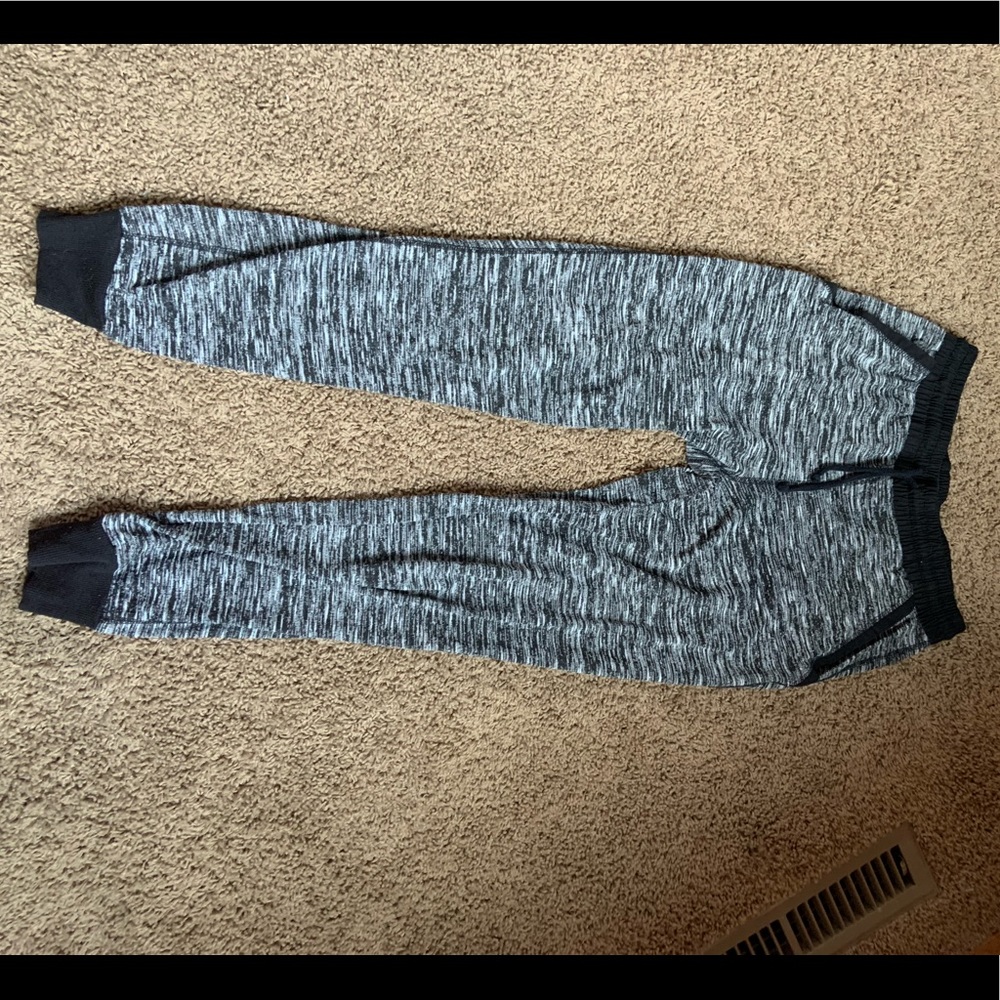 Almost Famous joggers, Size: Small